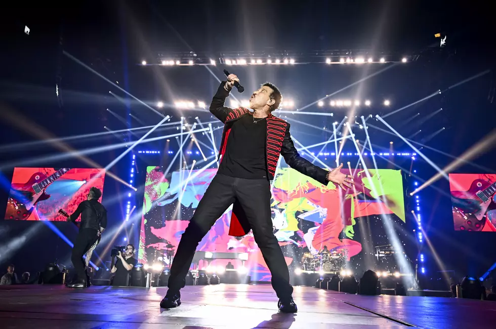 Enter to Win: Lionel Richie at the NEW Acrisure Amphitheater